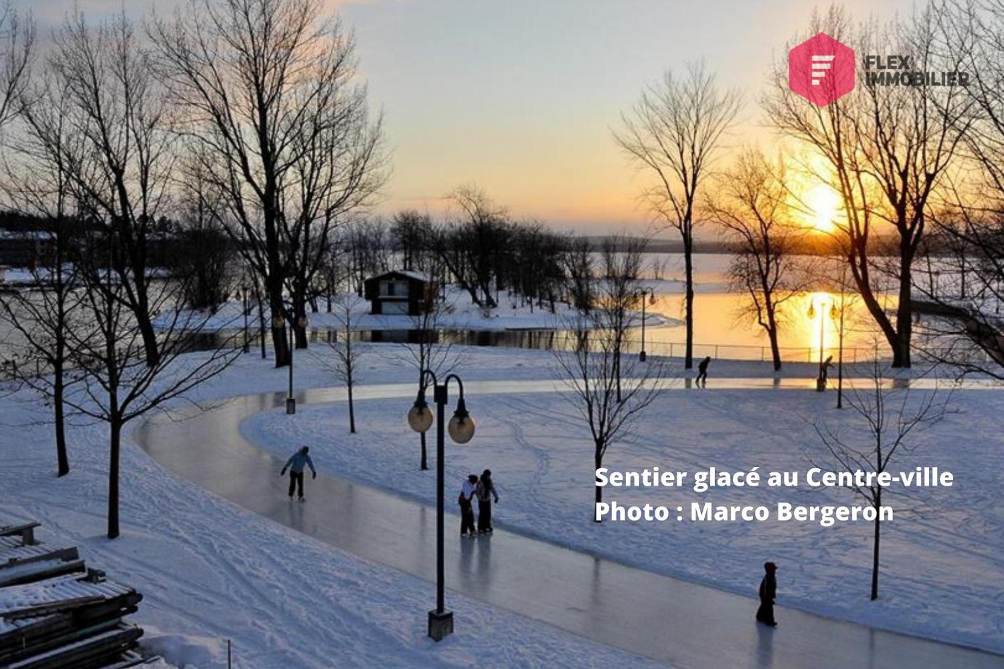 The Comfort On The River In Downtown Magog ภายนอก รูปภาพ
